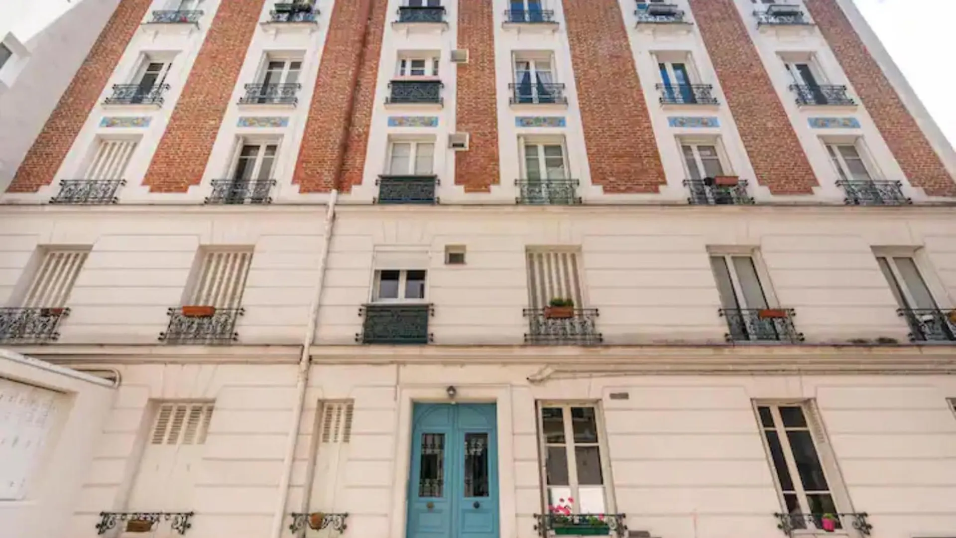Vintage 2bd With Patio In Montmartre باريس