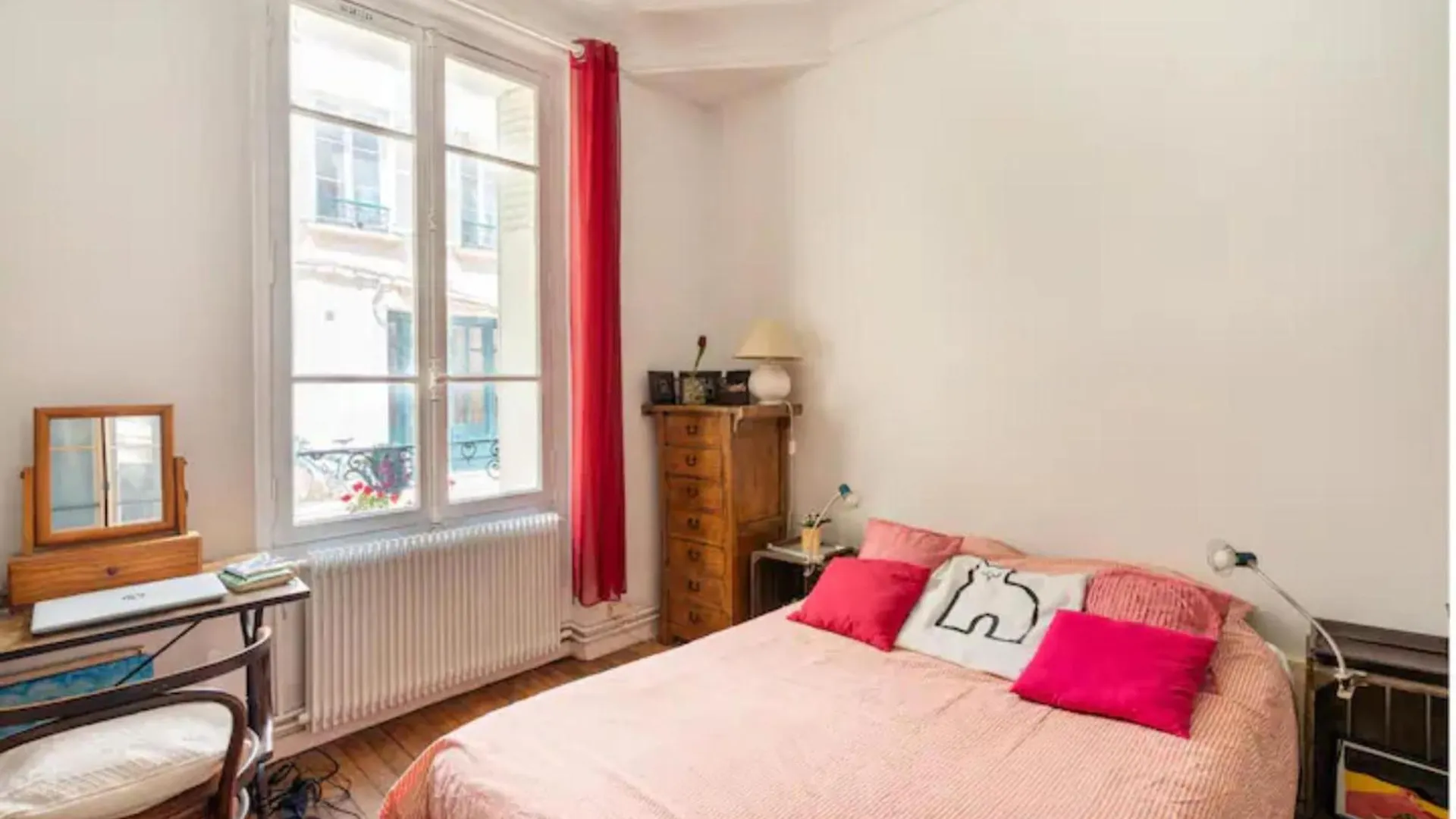 Vintage 2bd With Patio In Montmartre *